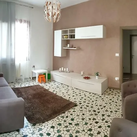 Joie A La Maison *